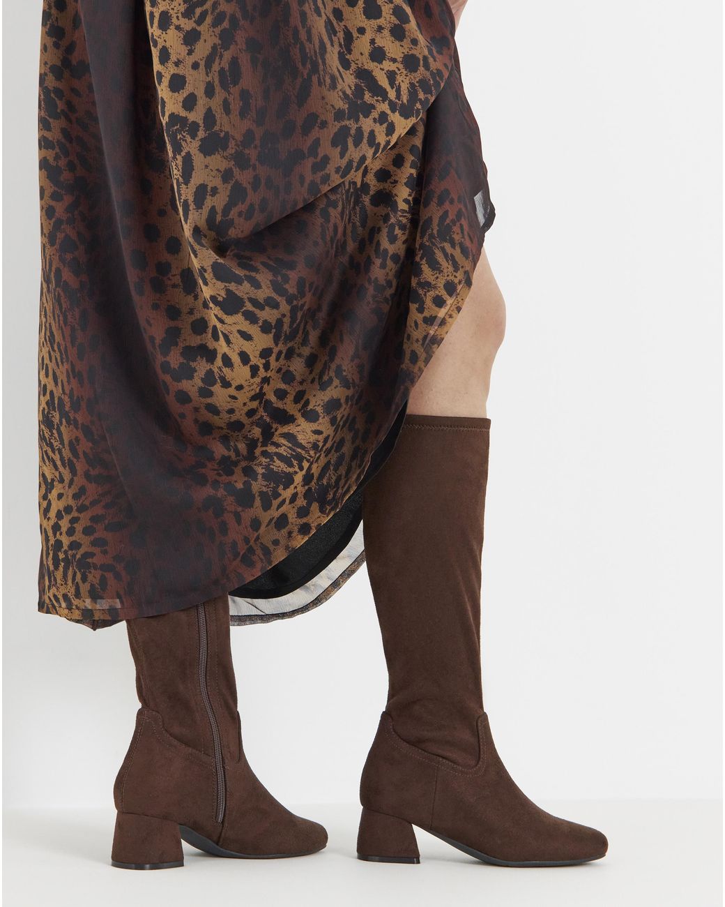 JD Williams Brown Block Heel Stretch Knee Boot E Fit Std