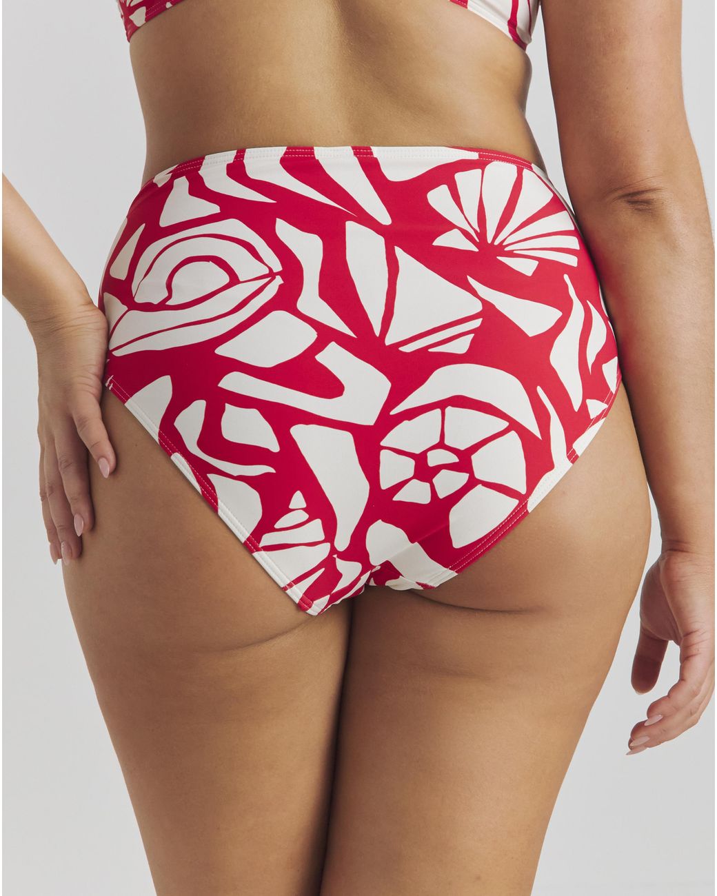 MAGISCULPT Red Twist Front Bikini Brief
