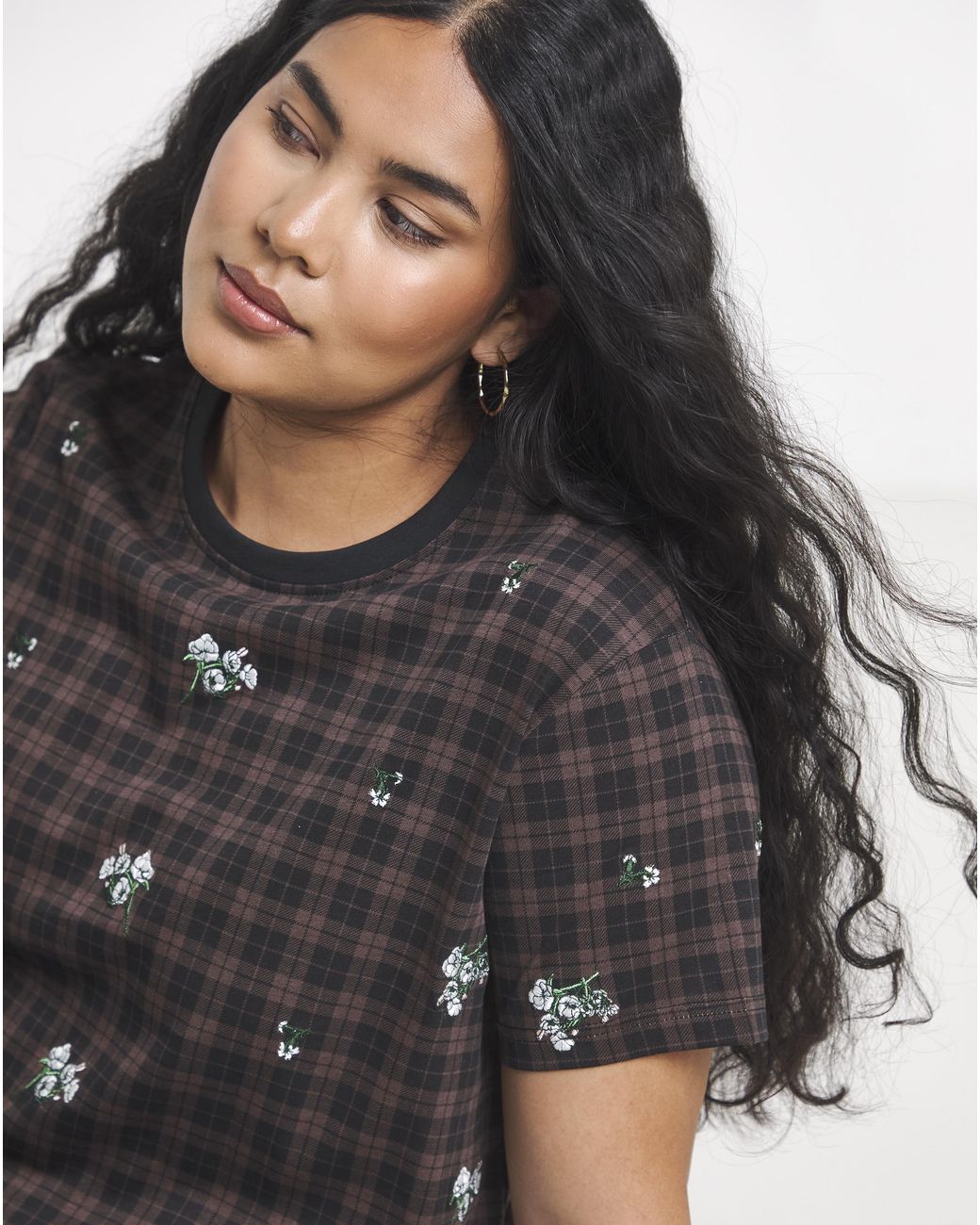 Simply Be Black Ditsy Floral Emb Tee