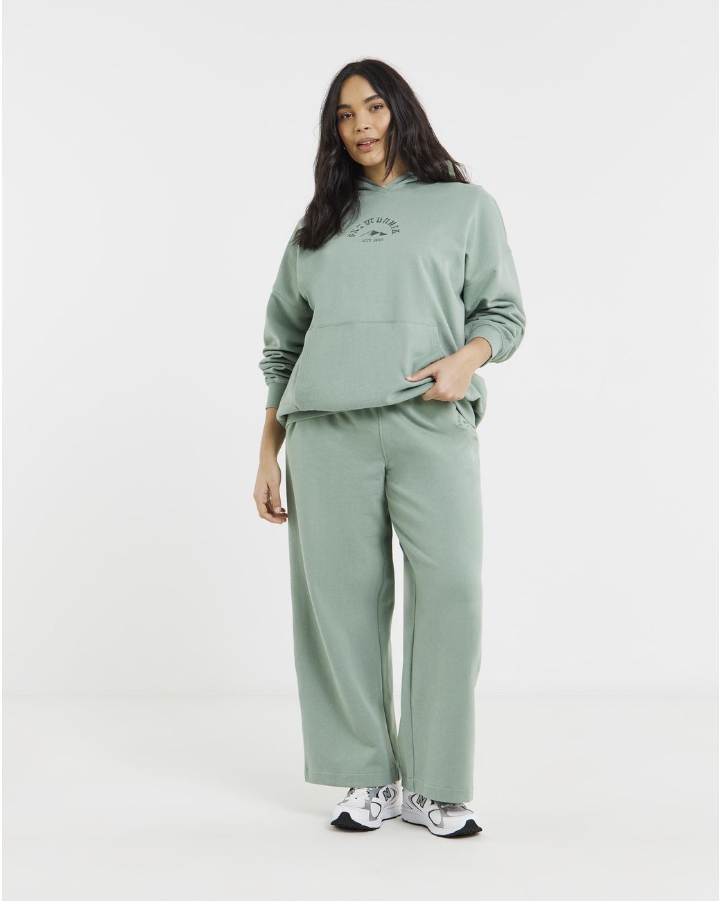Snowdonia Green Relaxed Joggers