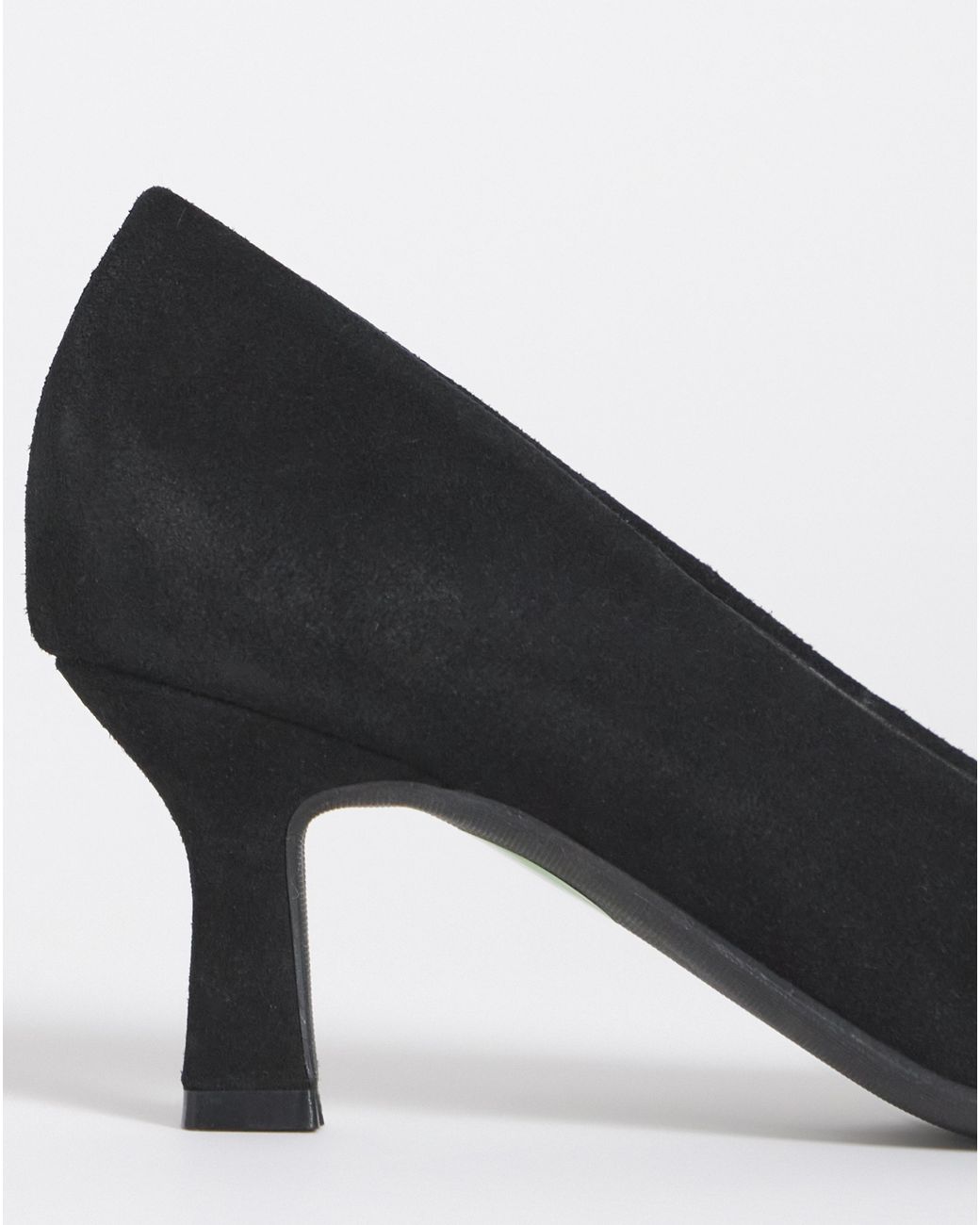 Heavenly Soles Black Pointed Toe Kitten Heel Shoe Ex Wide