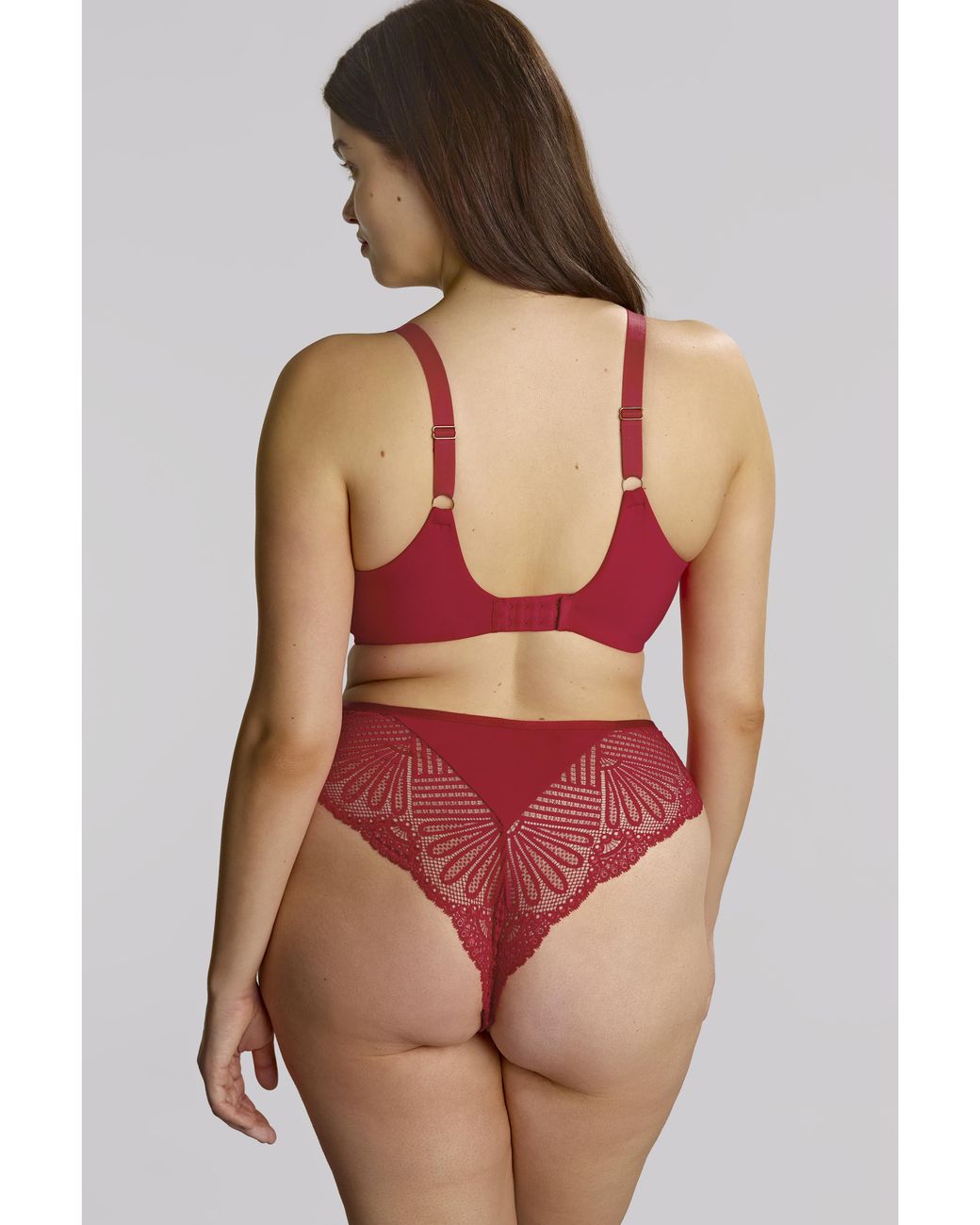 SCULPTRESSE Red Entice Full Cup