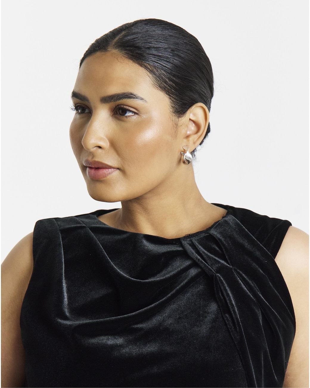 Simply Be Black Velvet Vest