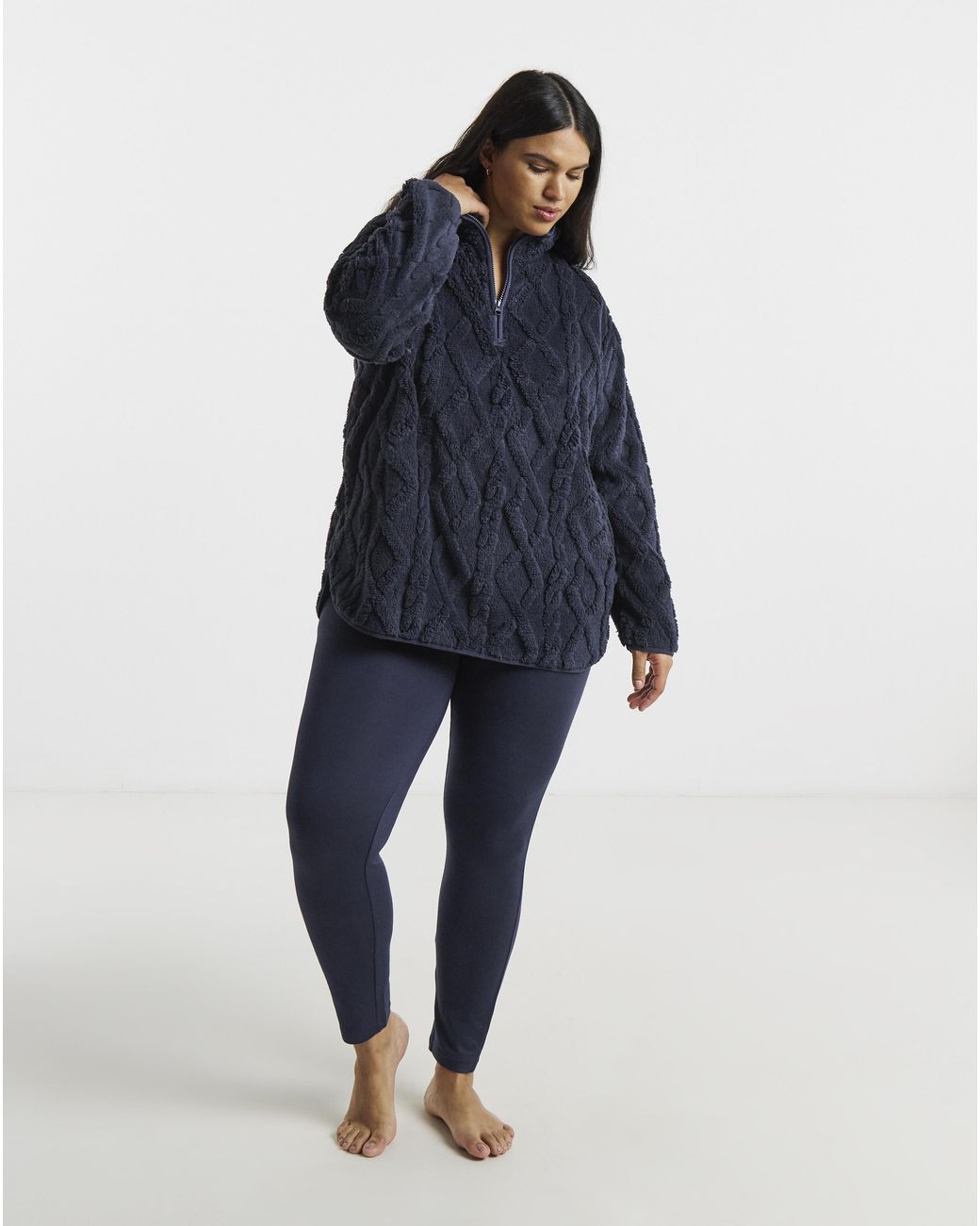 Pretty Secrets Blue Cable Lounge Set