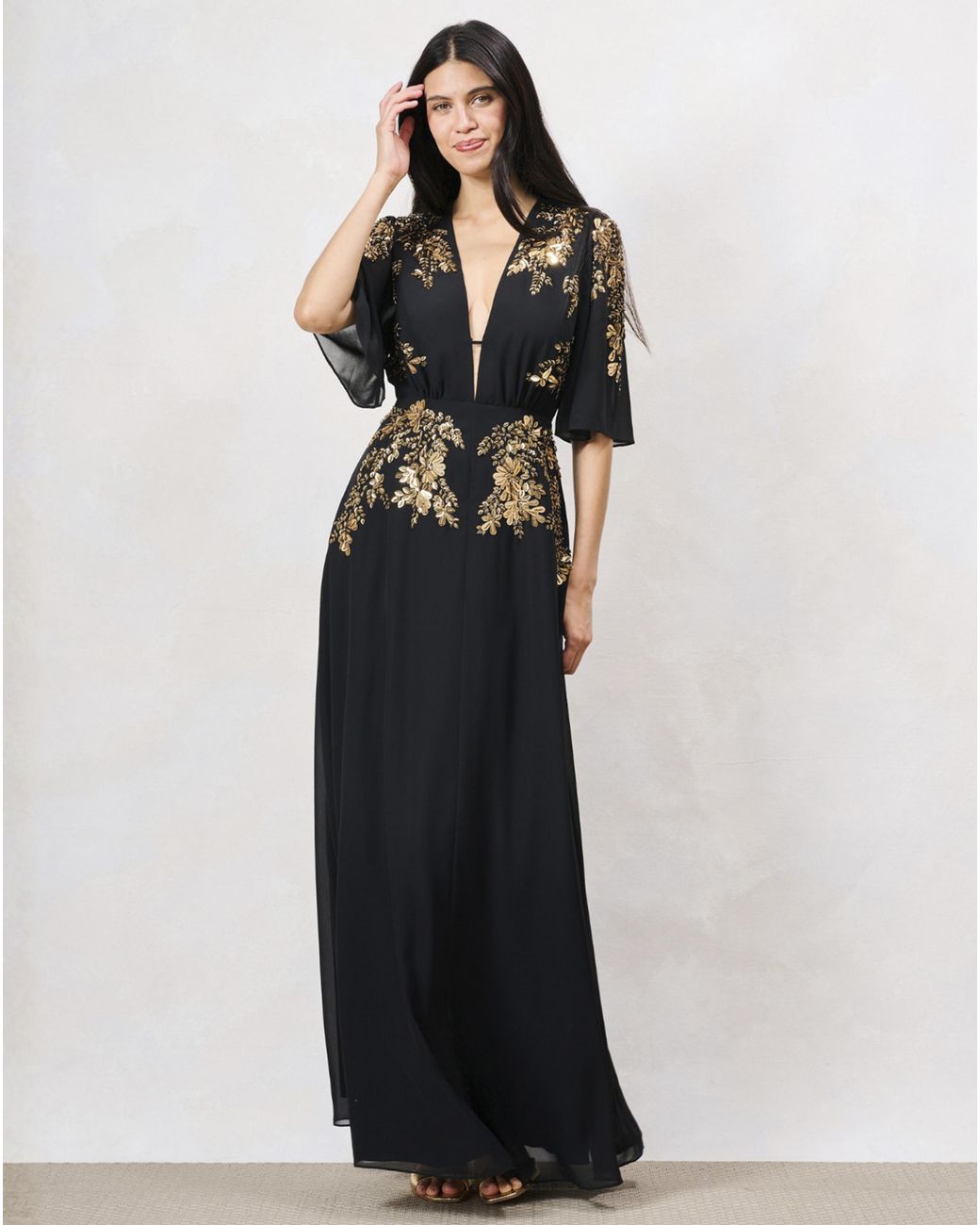 Hope & Ivy Black The Shay Embellished Dress