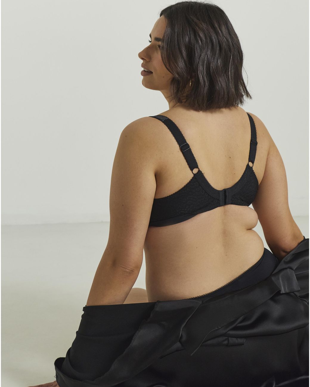 Elomi Black Lucie Plunge Wired Bra