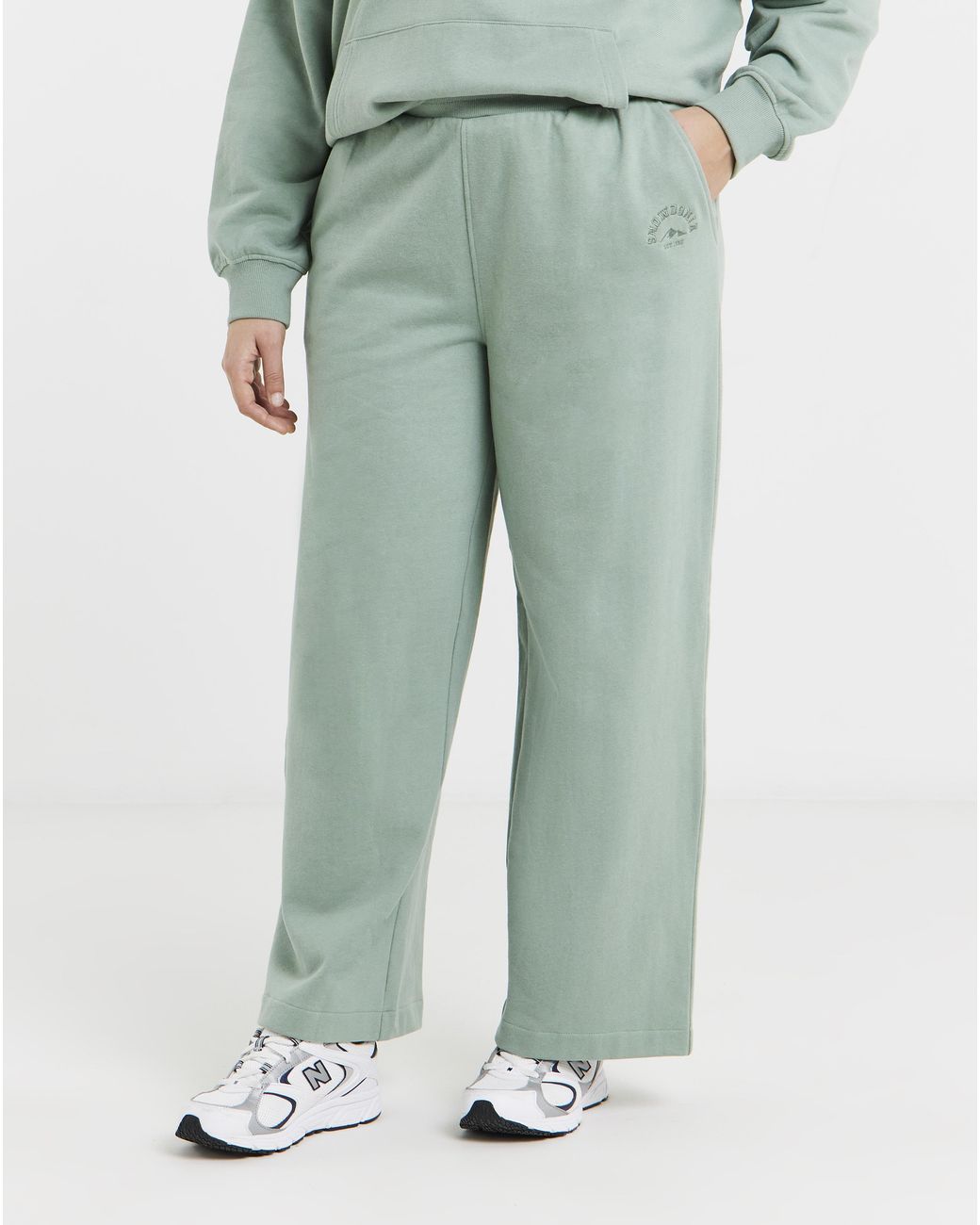 Snowdonia Green Relaxed Joggers
