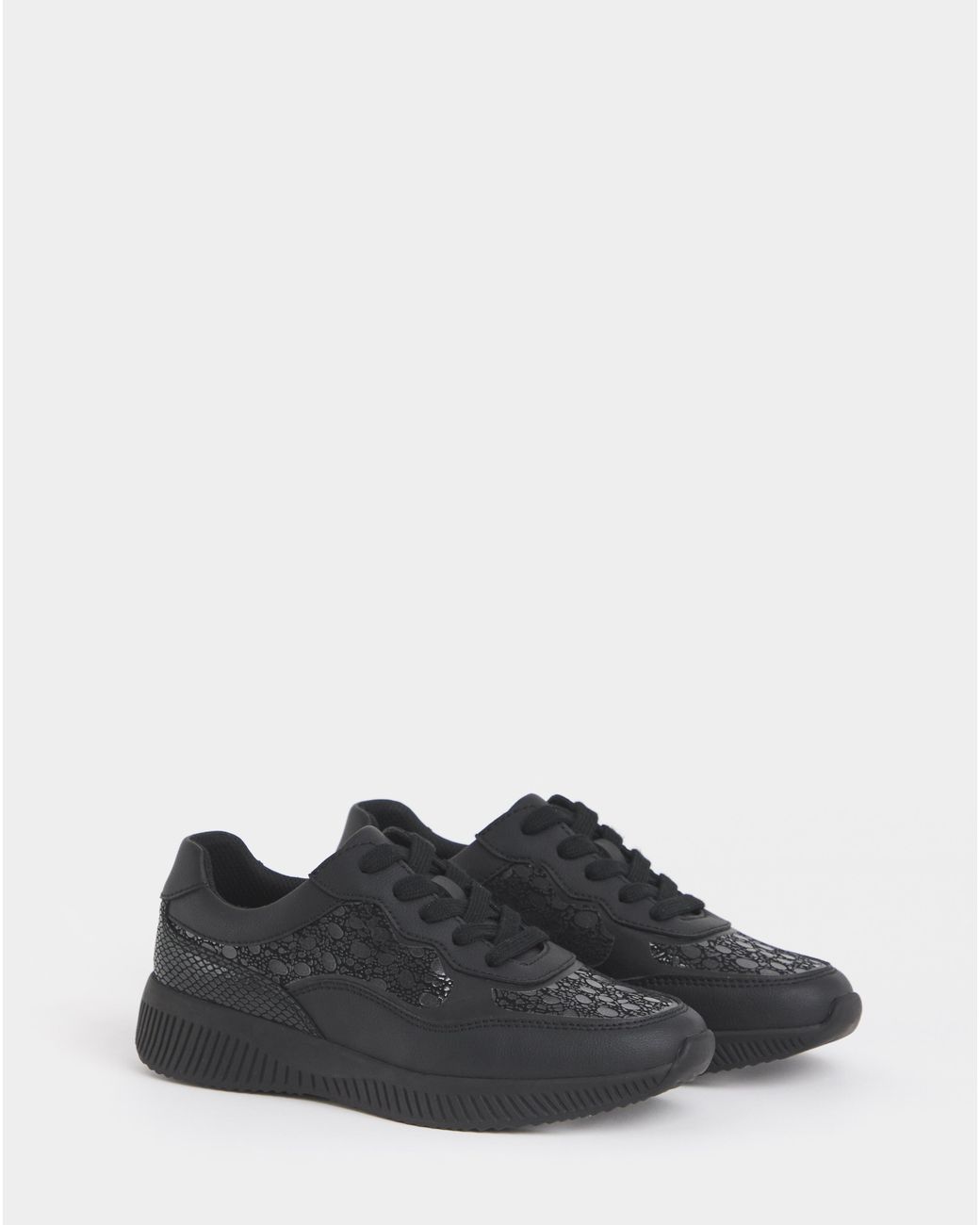 Heavenly Soles White Lace Up Trainer Detail Eee Fit