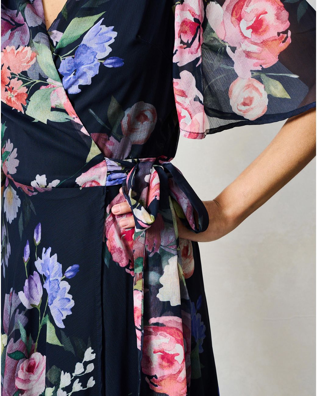 Hope & Ivy Blue Ayame Dress