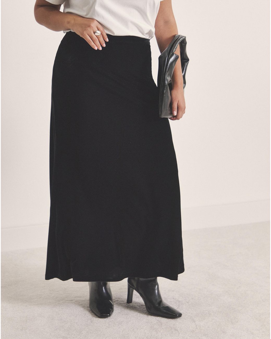 Simply Be Black Velour Midaxi Skirt