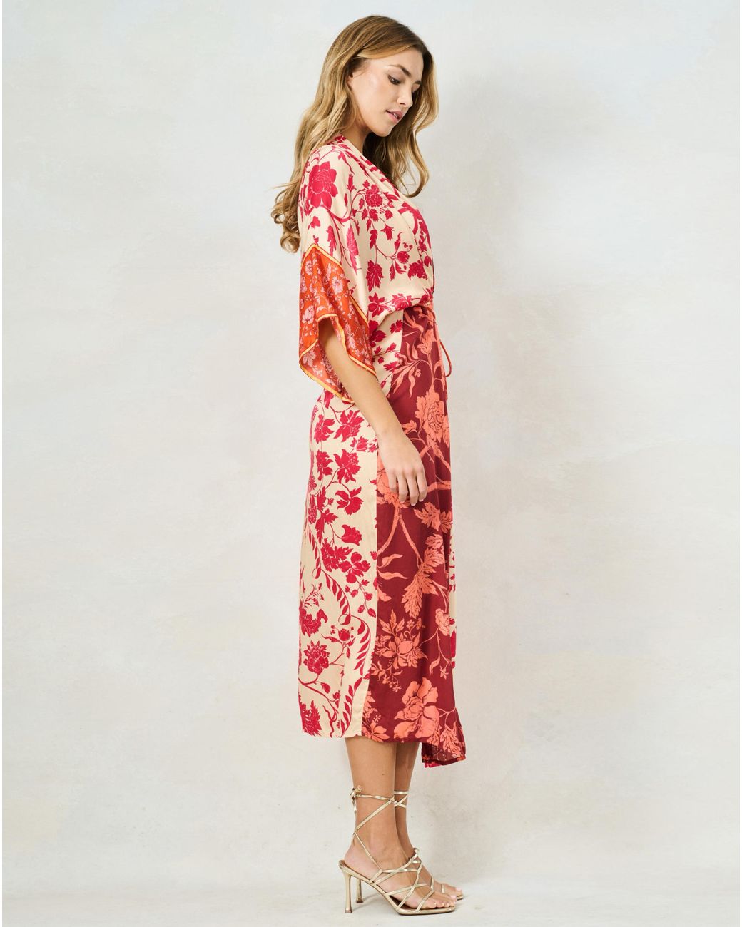 Hope & Ivy Red Salma Kimono Dress