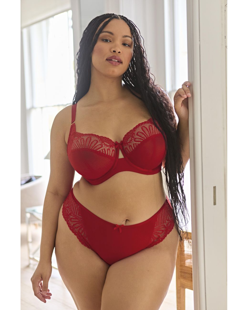 SCULPTRESSE Red Entice Full Cup
