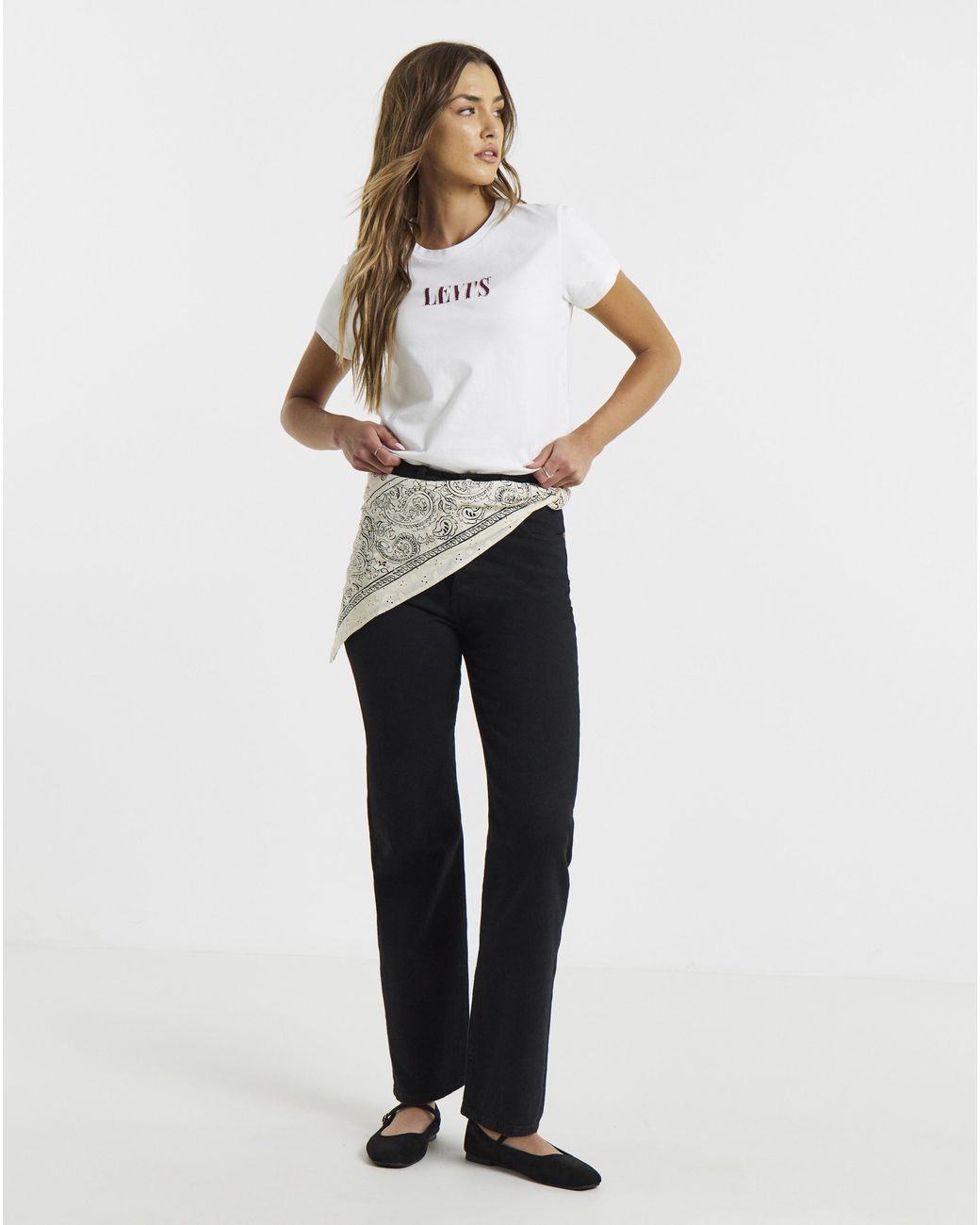 Levi's White The Perfect Tee Stud Logo