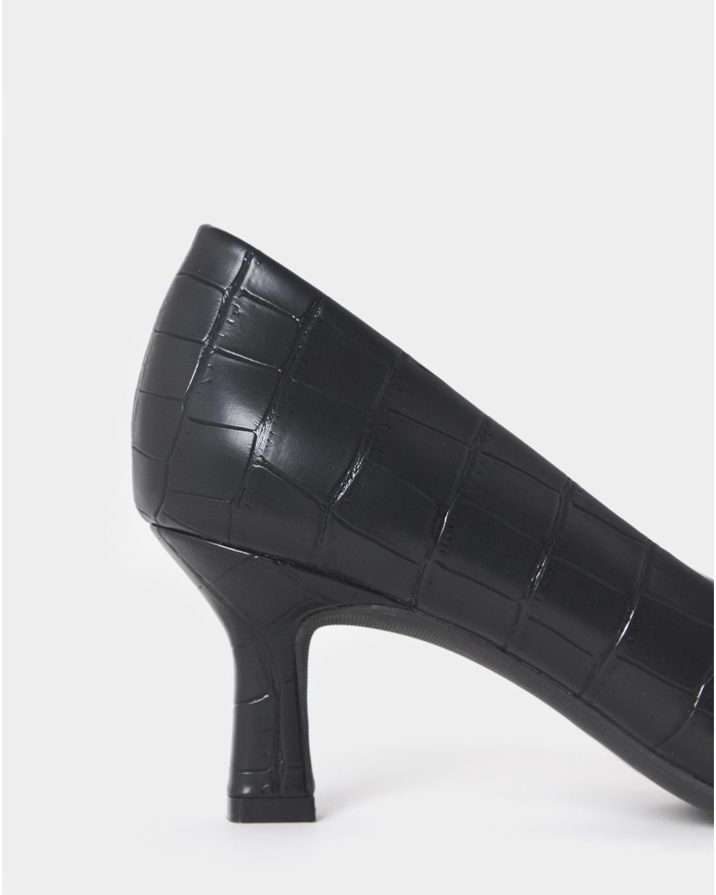 Heavenly Soles Gray Pointed Toe Kitten Heel Shoe Ex Wide