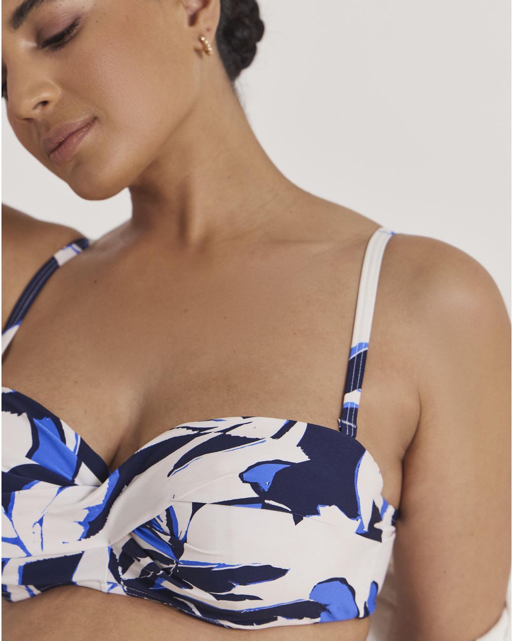 MAGISCULPT Multicolor Bandeau Underwired Bikini Top