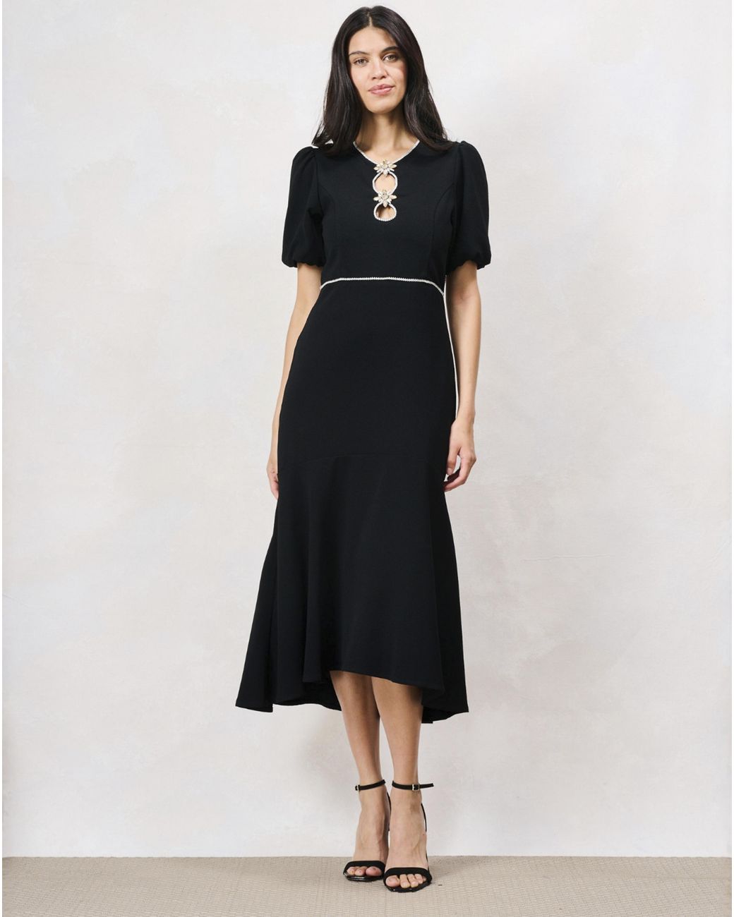 Hope & Ivy Black The Sutton Embellished Dress