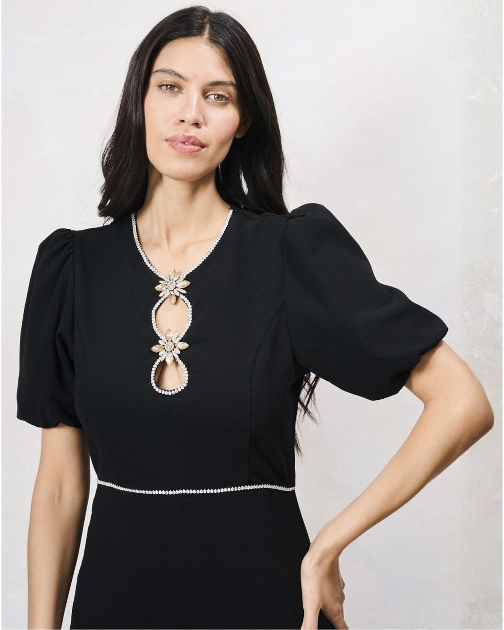 Hope & Ivy Black The Sutton Embellished Dress