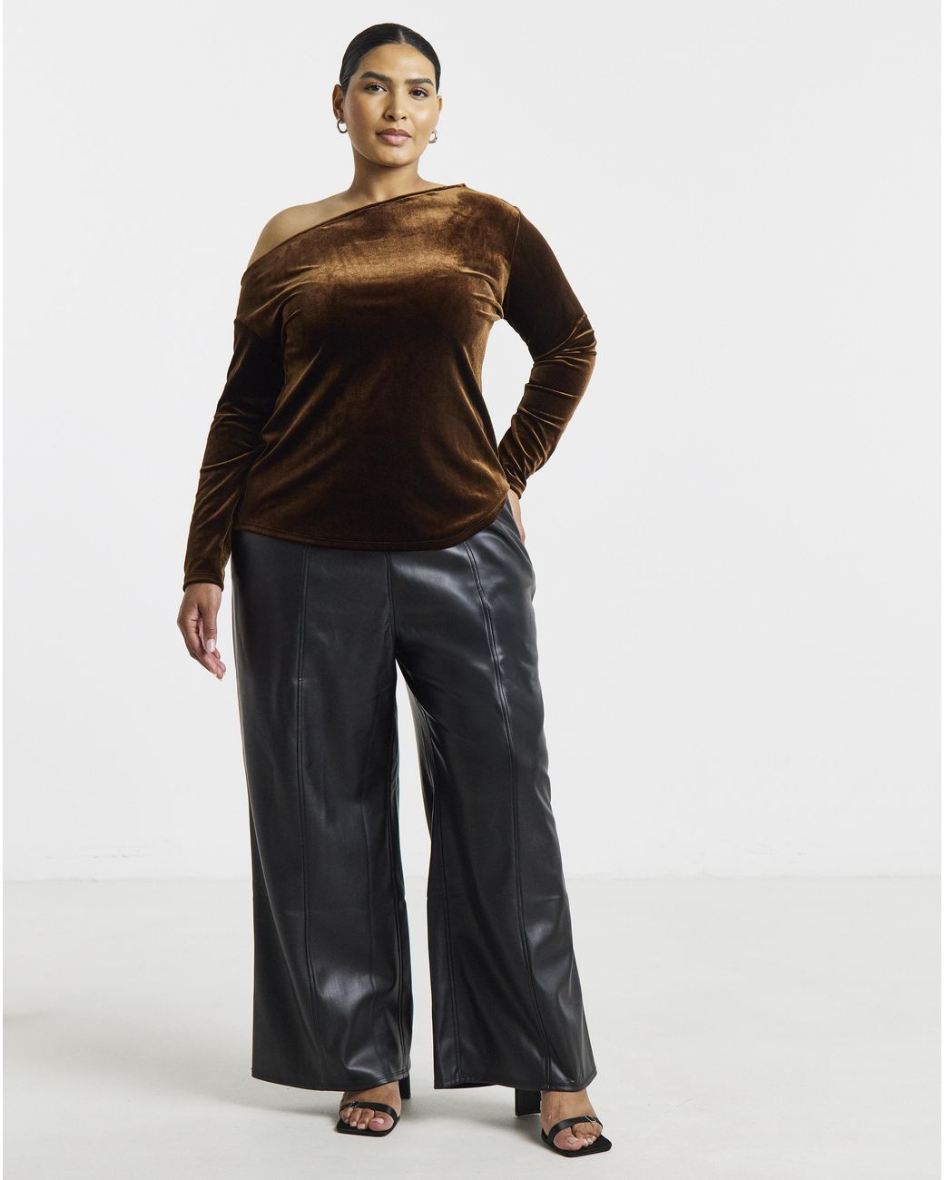 Simply Be Black Velvet Off Shoulder Ls