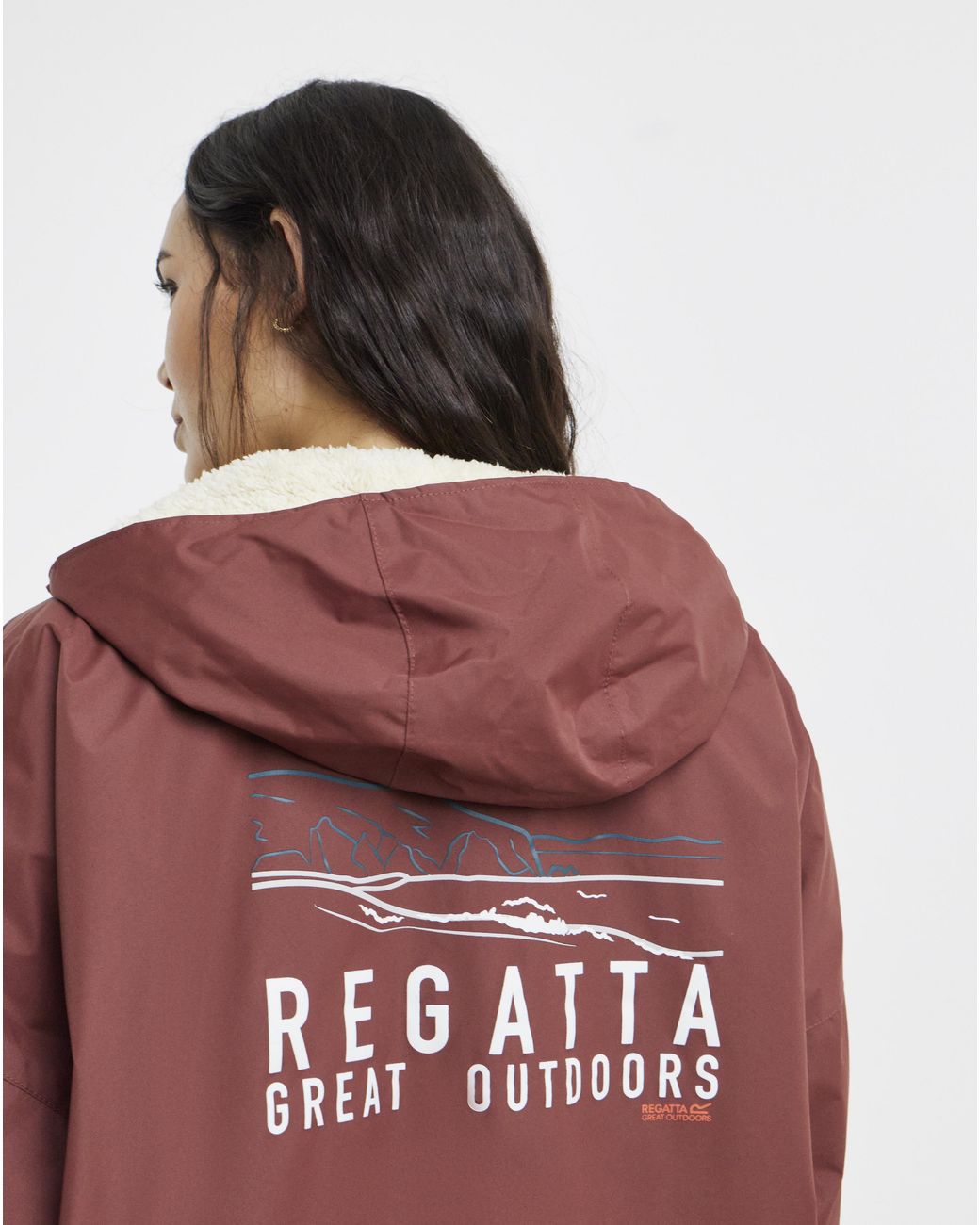 Regatta Red Waterproof Changing Robe