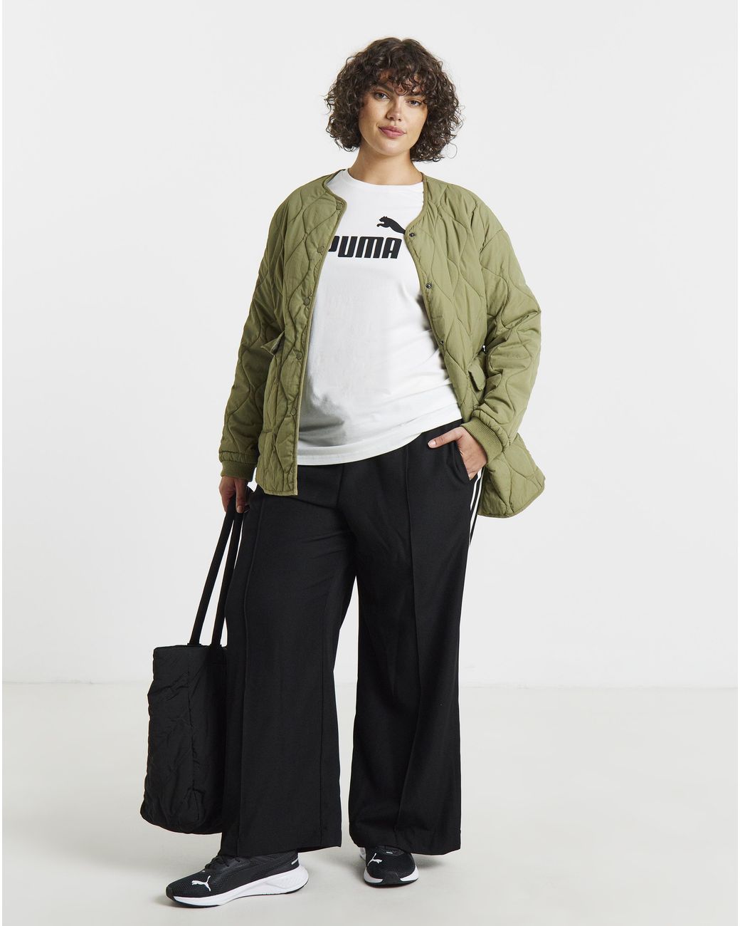 PUMA White Essentials No.1 Logo Relaxed Tee