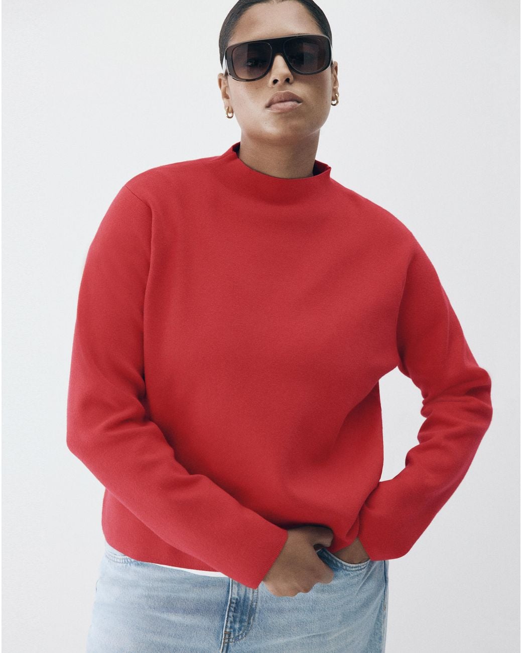 Mango Red Sweater Chimney