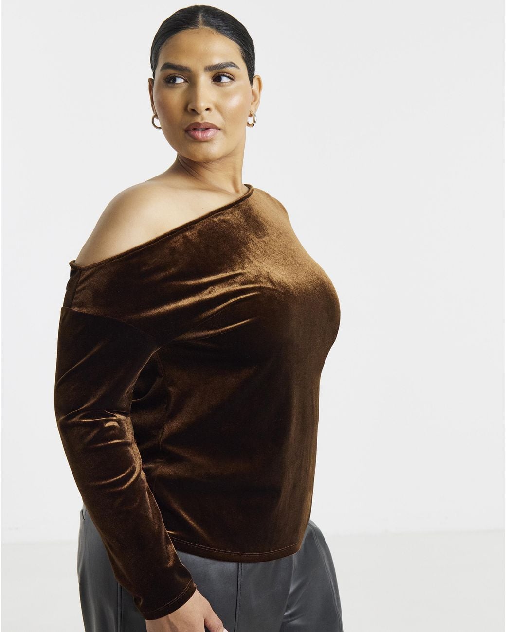 Simply Be Black Velvet Off Shoulder Ls