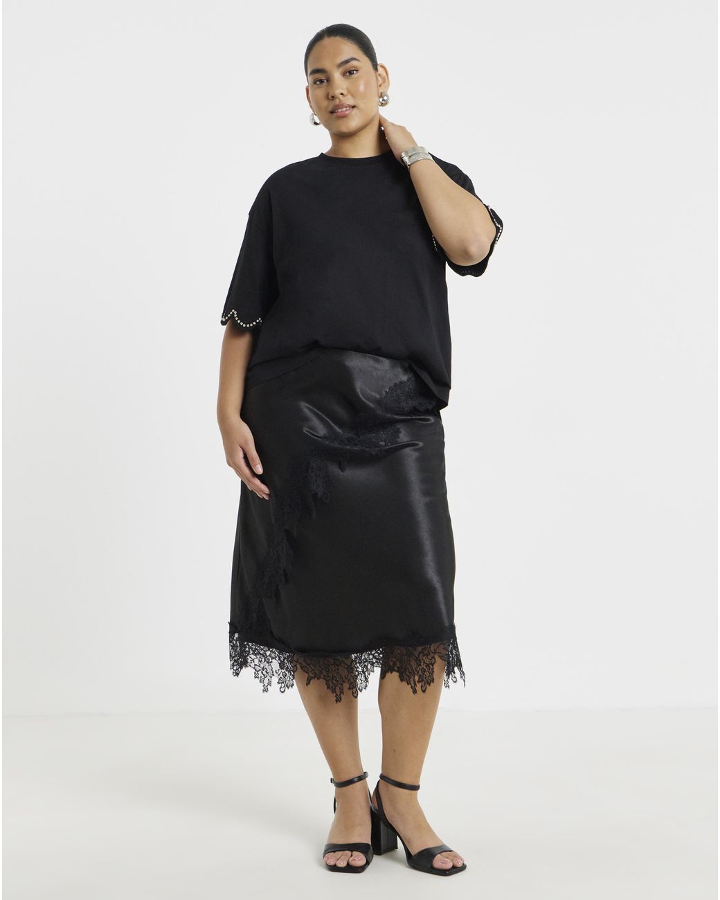 Simply Be Black Scallop Embellished Hem