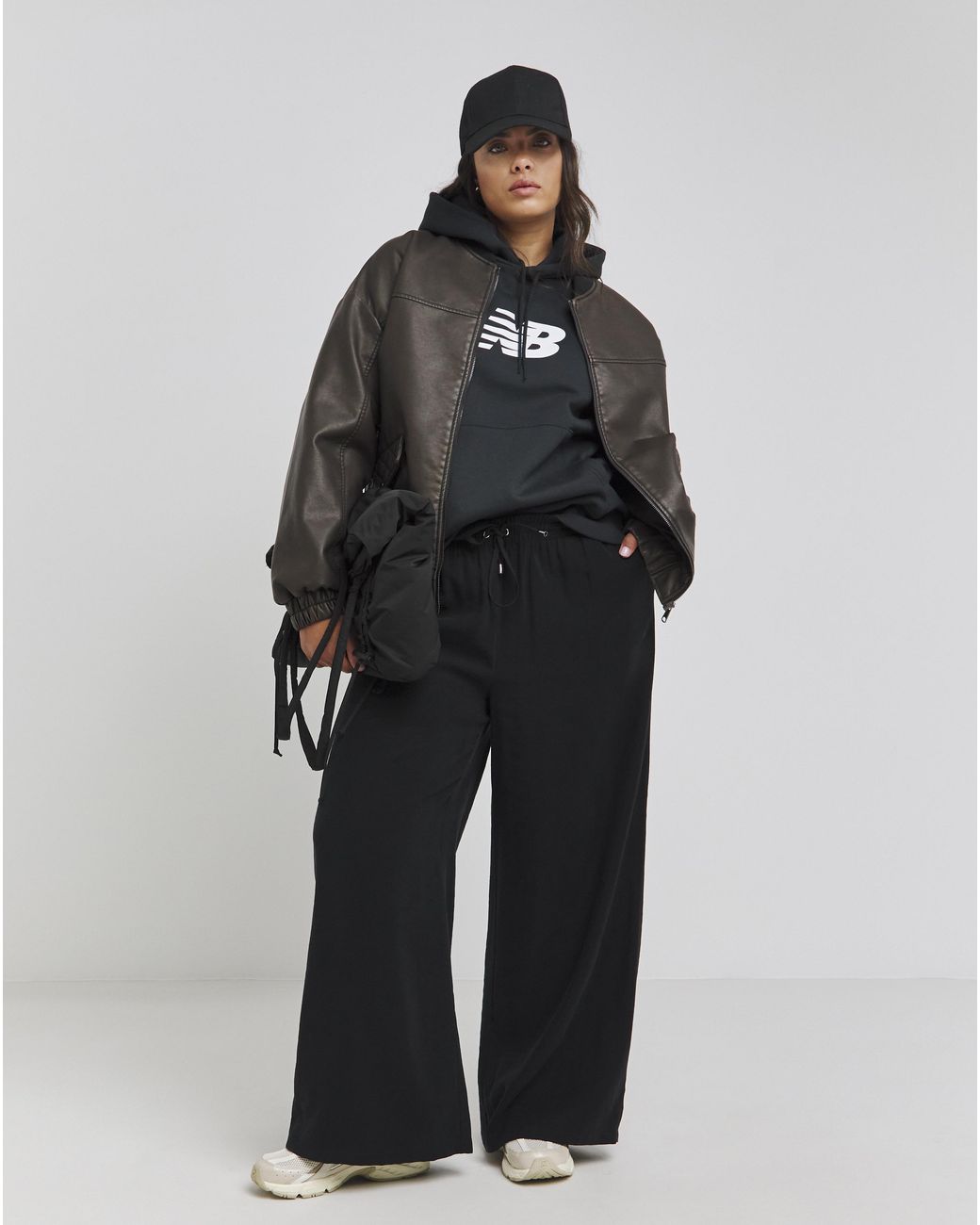 New Balance Black Fleece Overhead Hoodie