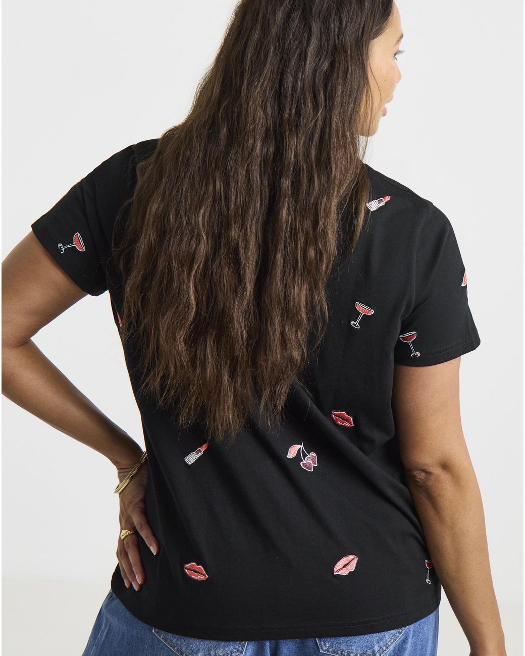 Simply Be Black Scattered Emb T-Shirt