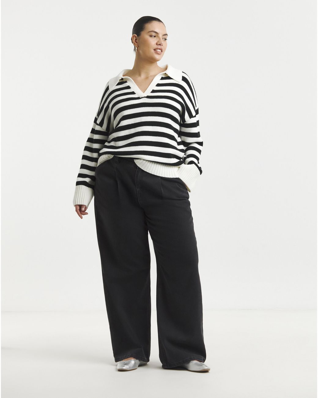 Simply Be Black Pleat Detail Wide Leg Jeans