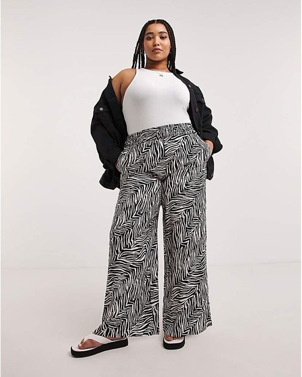 Simply Be Black Lightweight Woven Wide Leg Trouser