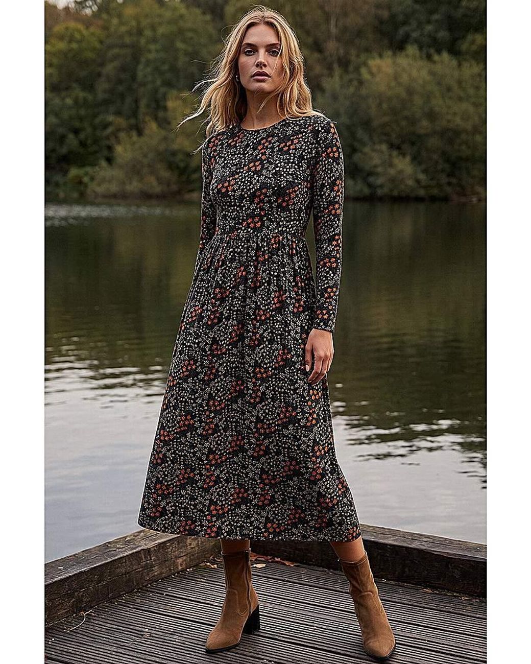 Roman Green Roman Ditsy Floral Gathered Midi Dress
