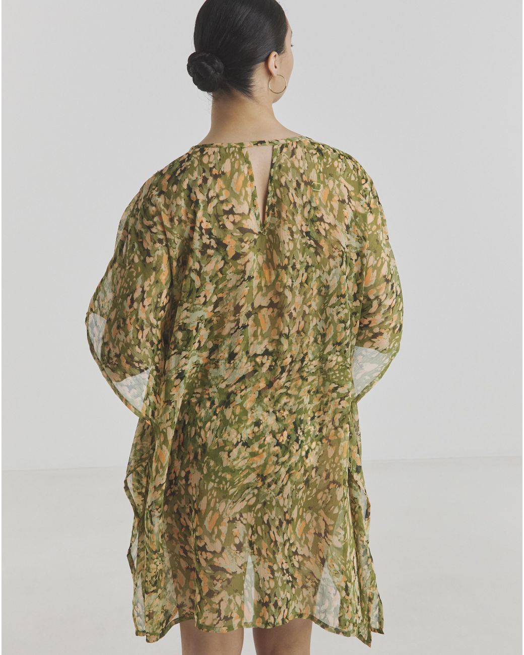 MAGISCULPT Multicolor Embellished Kaftan