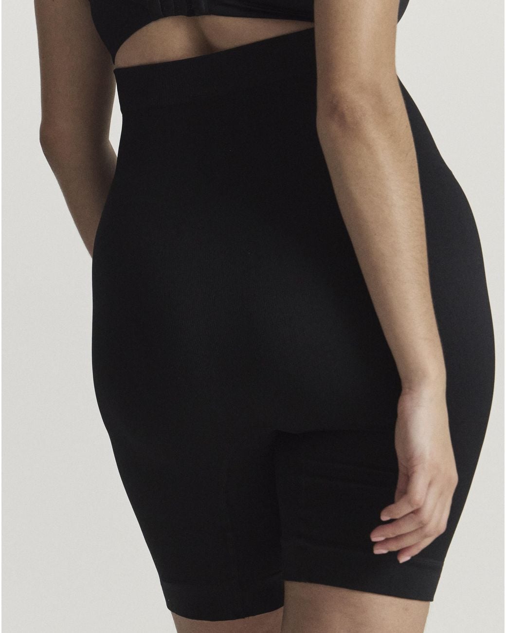 MAGISCULPT Black Seamfree Thighshaper Control Brief