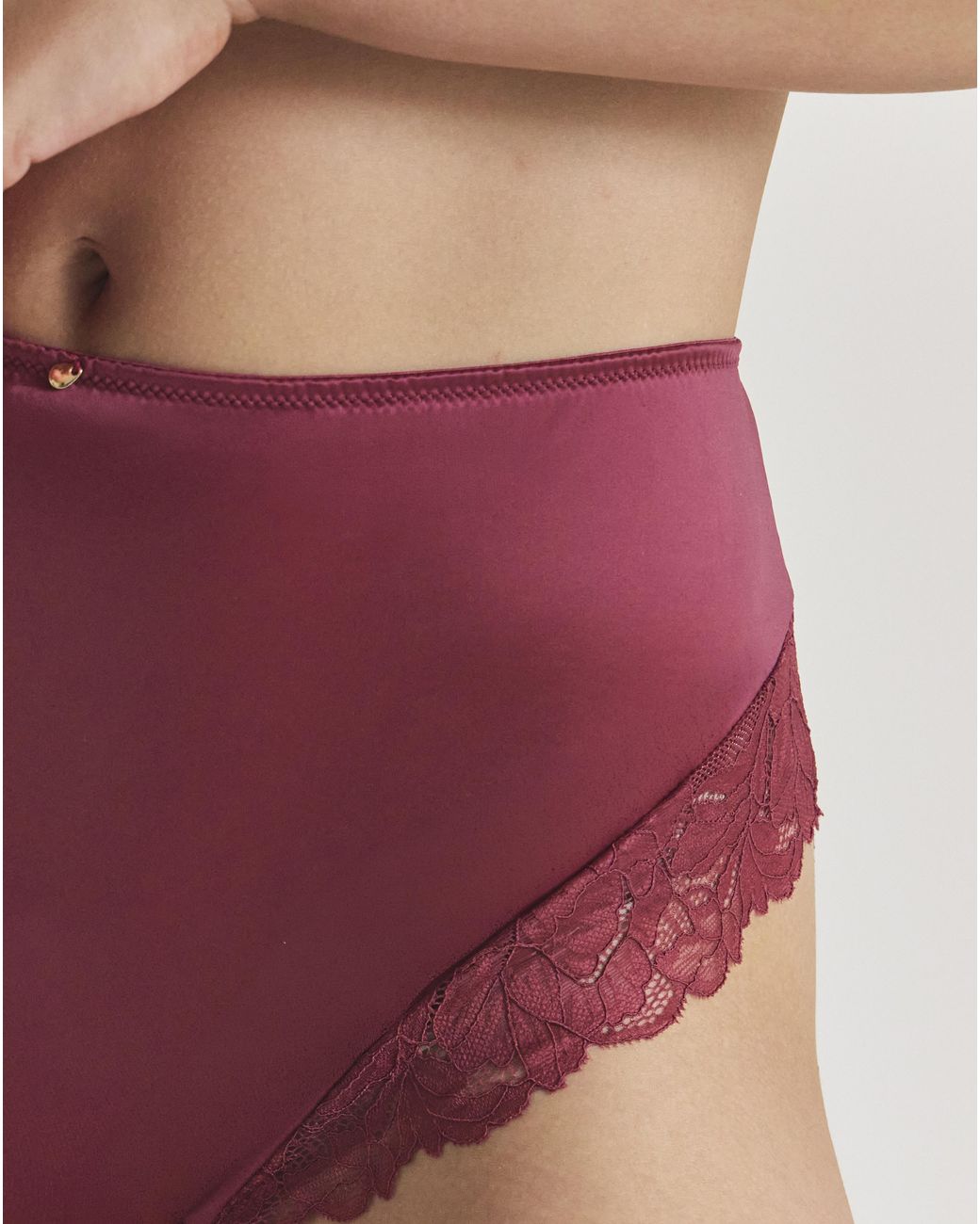 MAGISCULPT Red Magi Smoothing Knickers
