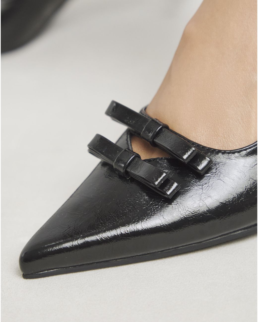 Heavenly Soles Gray Kitten Heel Slingback With Bow Ex Wide