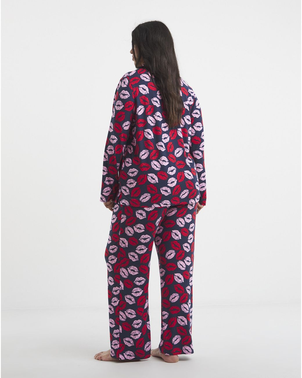 Pretty Secrets Red Snit Lip Print Revere Pyjama Set
