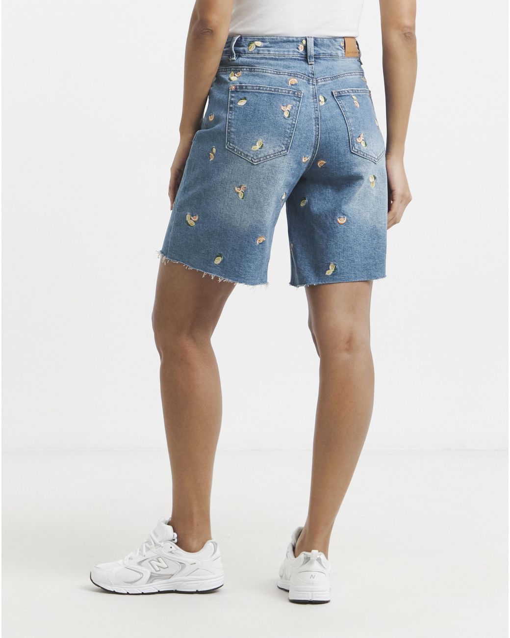 Simply Be Blue Fruit Bermuda Short