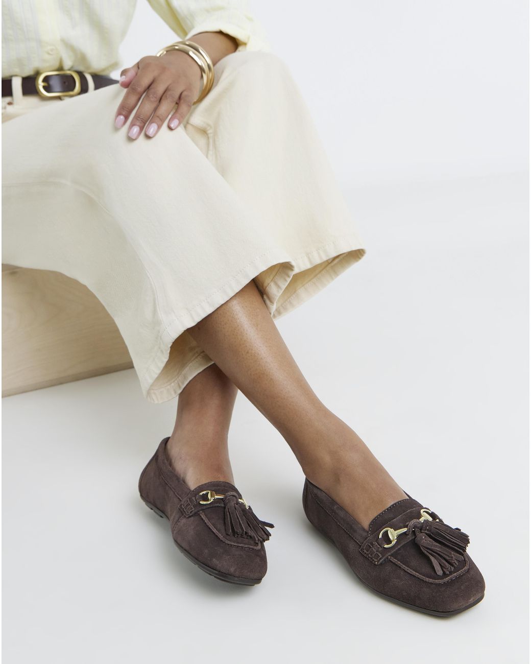 Heavenly Soles White Suede Driving Moccasin Wide