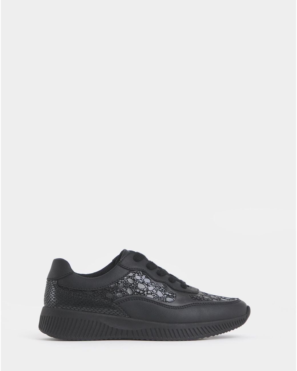 Heavenly Soles White Lace Up Trainer Detail Eee Fit