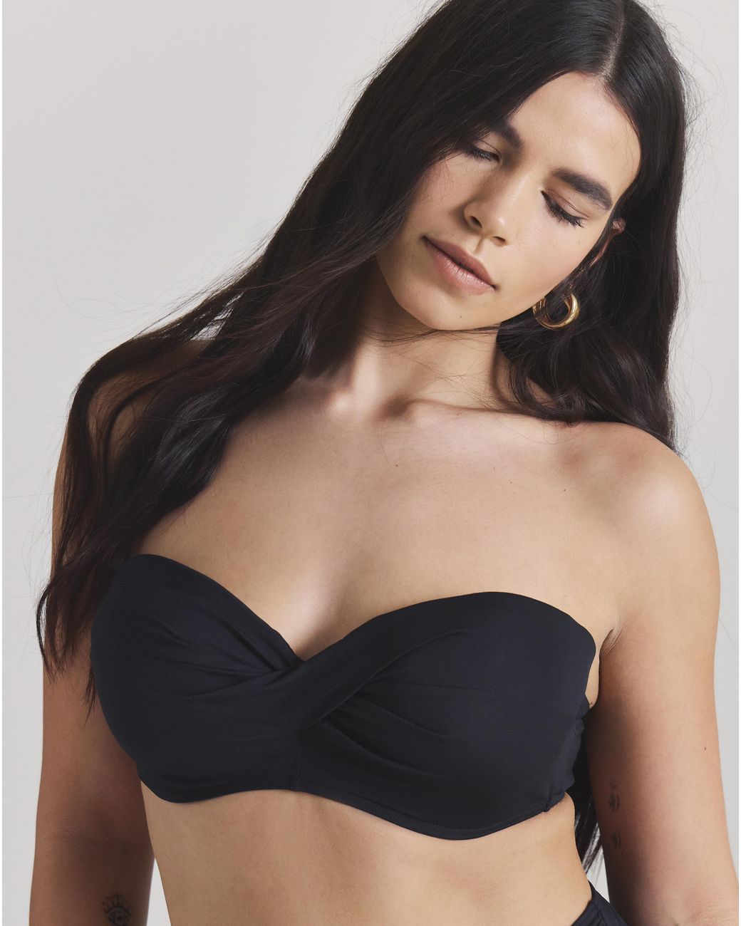 MAGISCULPT Black Twist Front Bikini Top