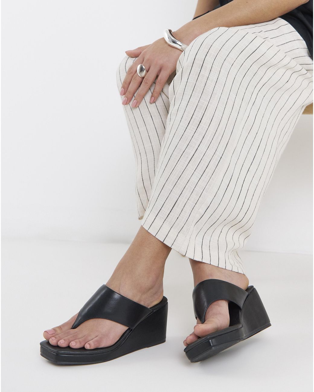 Simply Be White Wedged Toe Post Sandals Extra Wide Fit