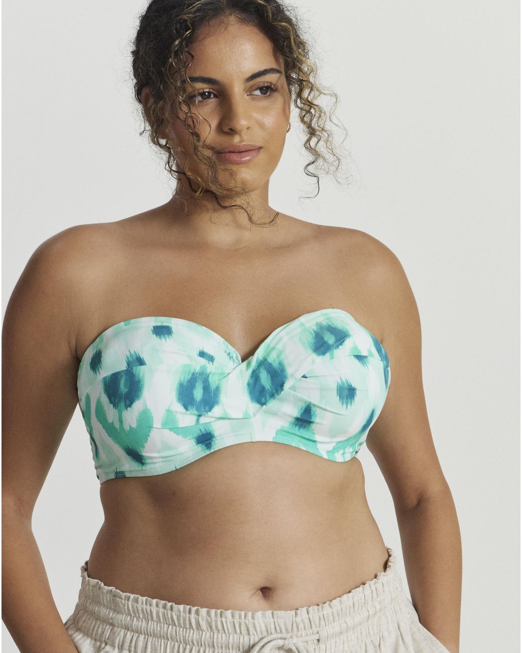 MAGISCULPT Green Twist Front Bikini Top
