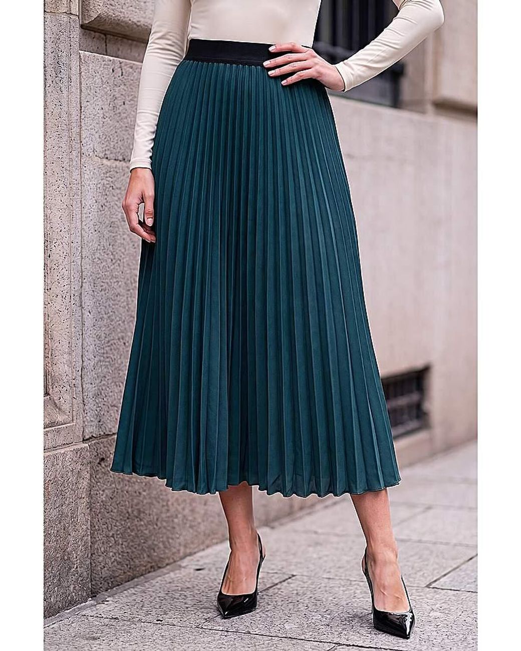 Roman Blue Roman Pleated Elastic Waist Maxi Skirt