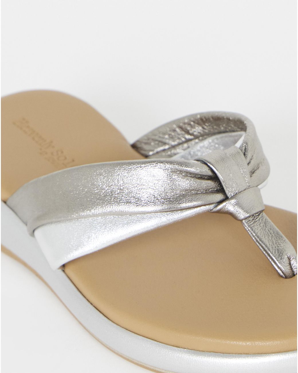 Heavenly Soles White Toe Post Low Wedge Sandal Wide