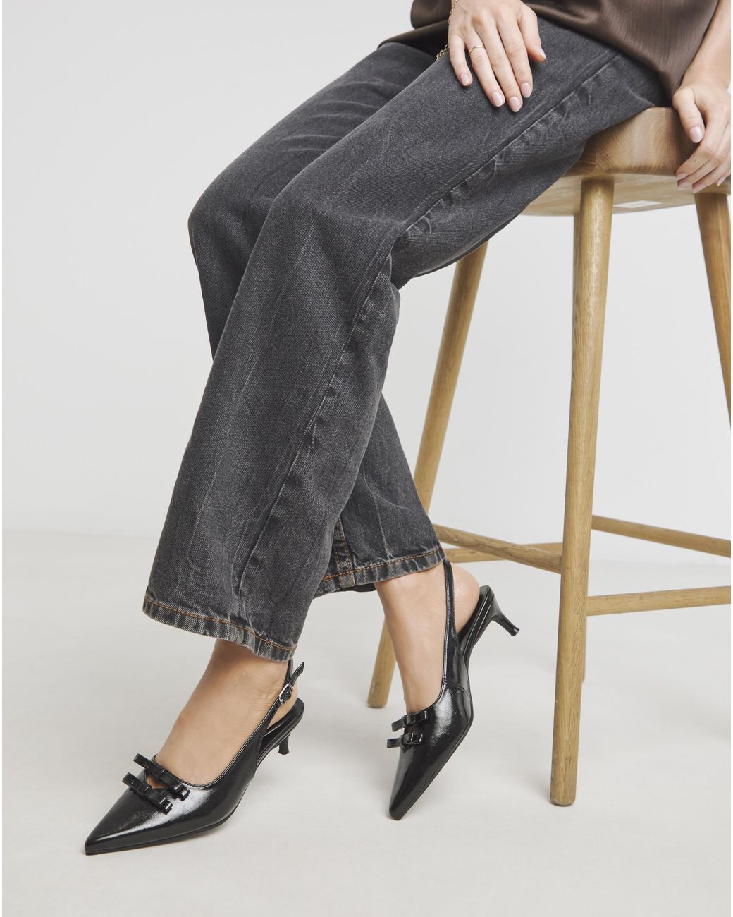 Heavenly Soles Gray Kitten Heel Slingback With Bow Ex Wide