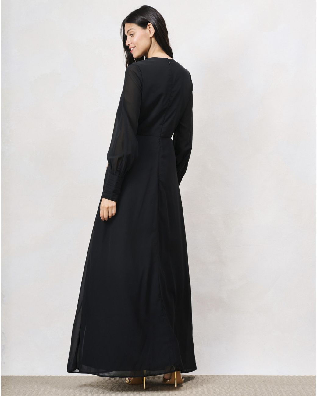 Hope & Ivy Black The Lilibet Embellished Dress