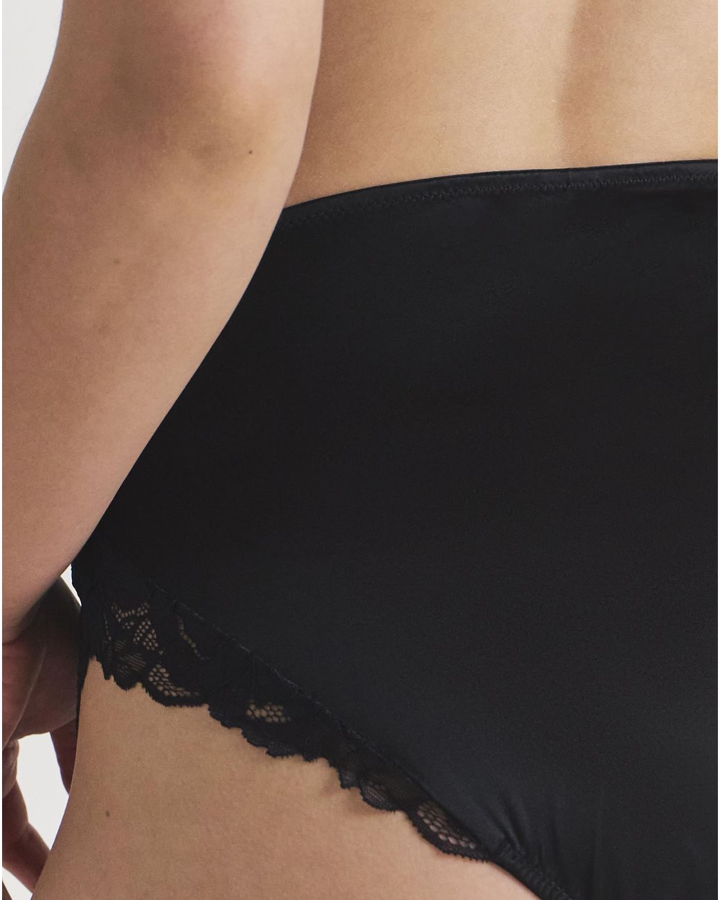 MAGISCULPT Black Magi Smoothing Knickers