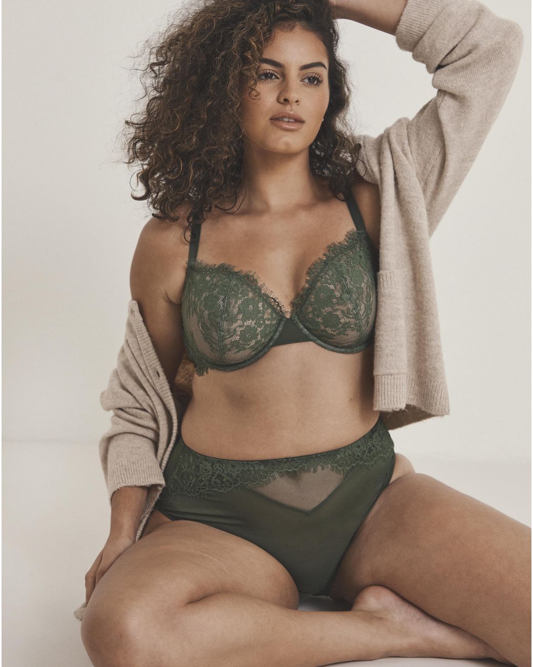 Pretty Secrets Green Lace Non Padded Wired Bra