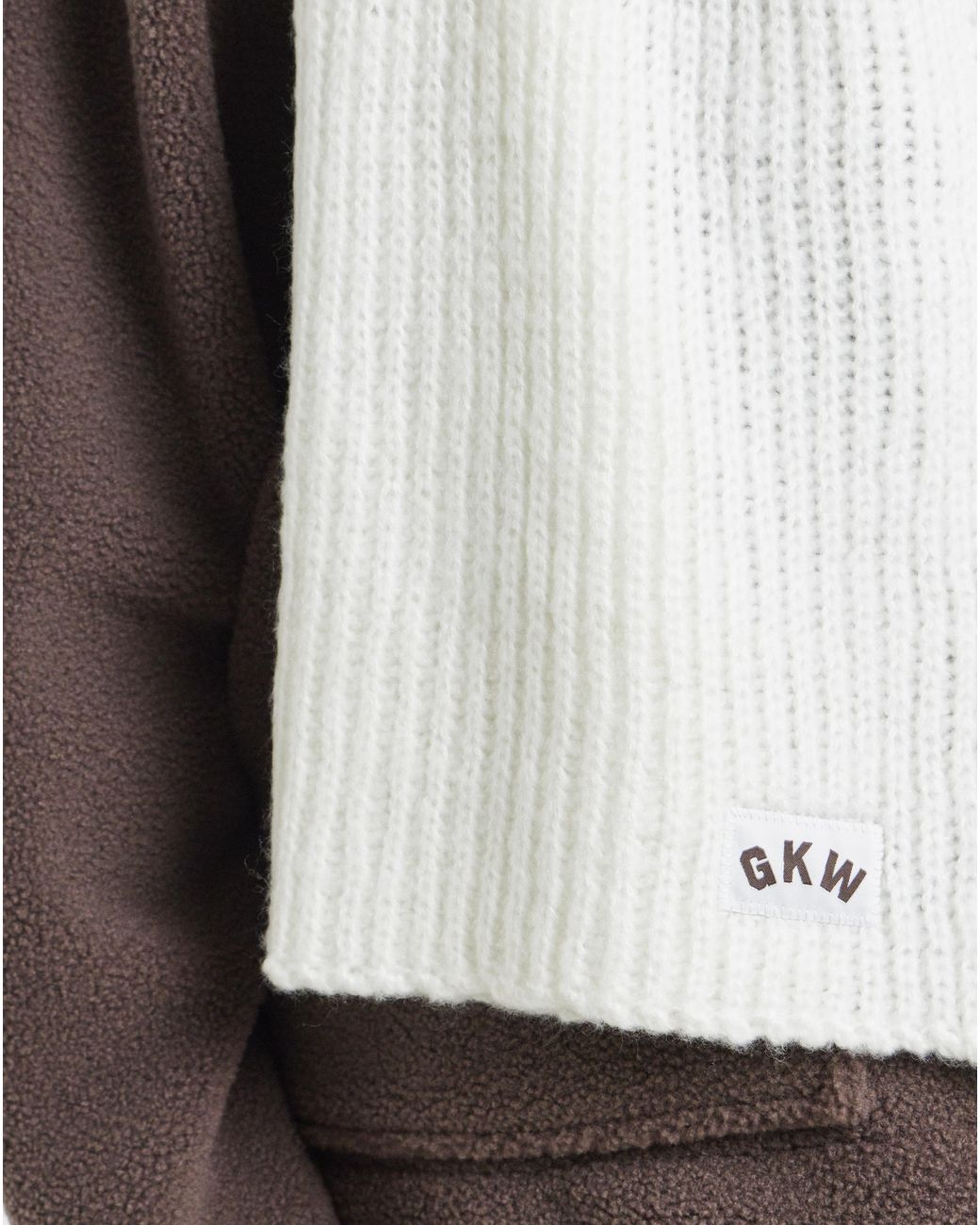 Gym King White Scarf